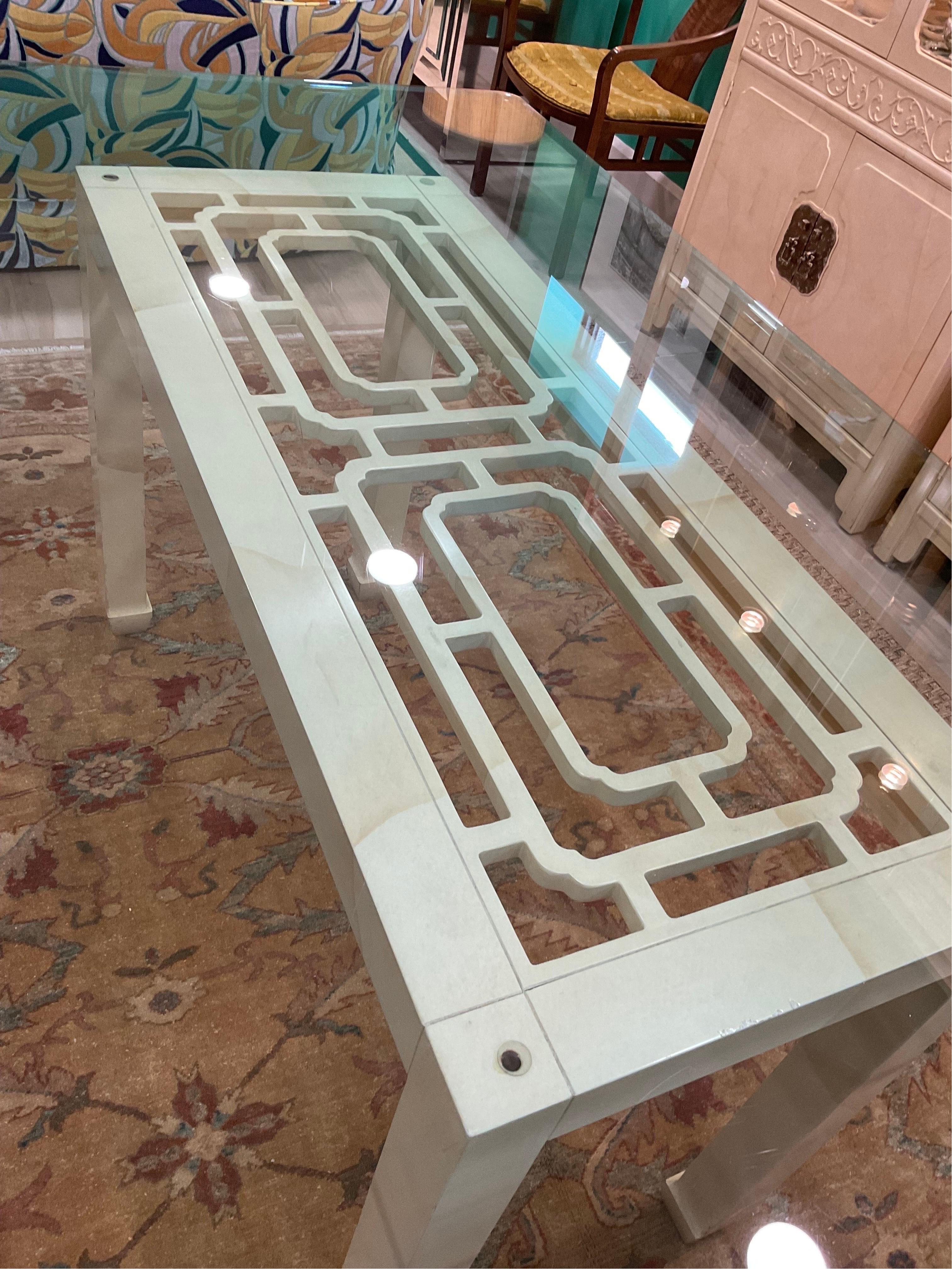 Hand-Painted Faux Goatskin Finish Chippendale Lattice Dining Table from Henredon, 1970 For Sale