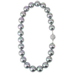 Vintage Faux Gray Pearl Choker Necklace With Rhinestone Closure