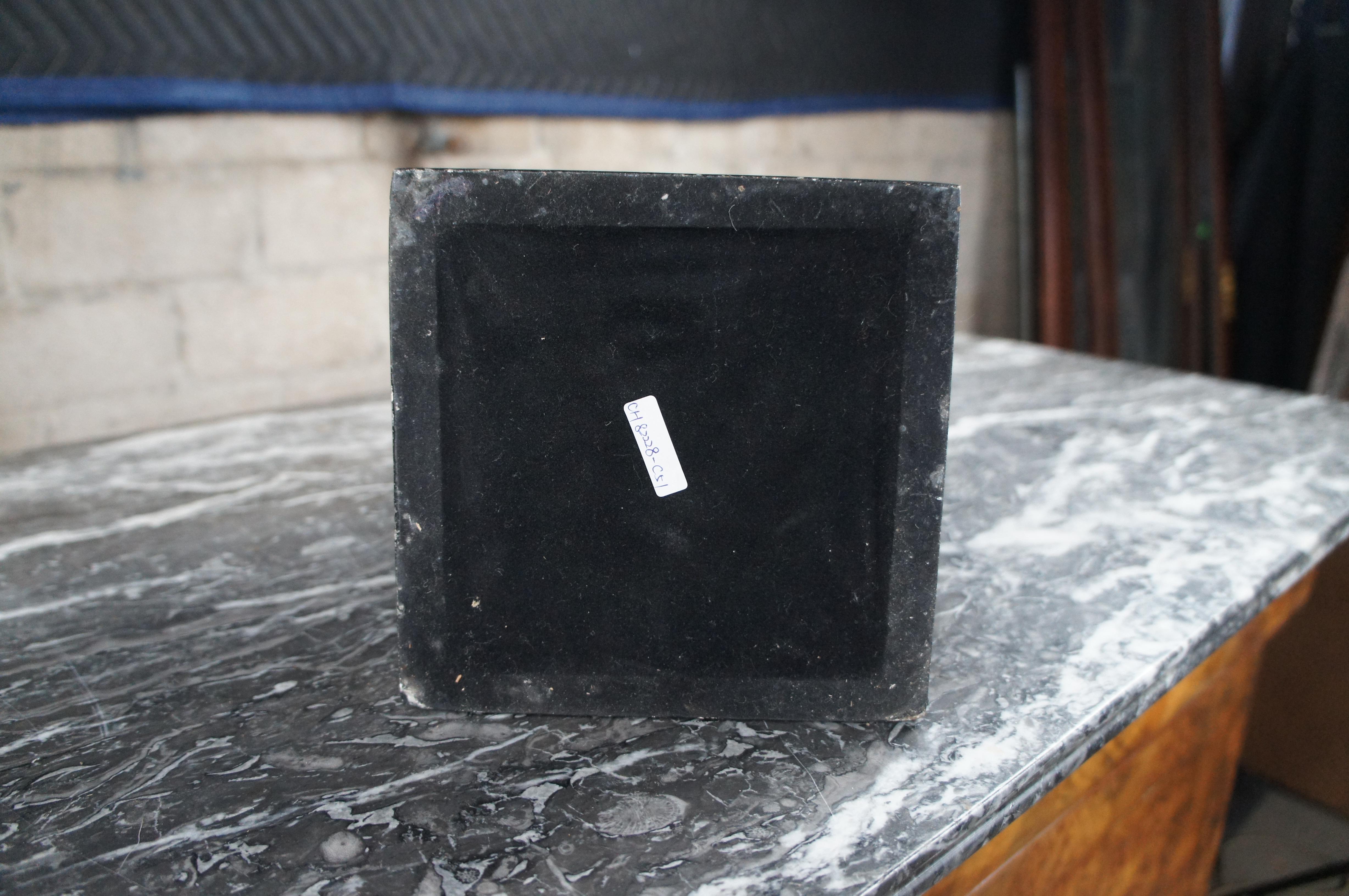Escultura de cuerno de antílope africano de imitación de kudú sobre soporte Decoración de casa de campo de taxidermia 30 pulgadas en venta 3