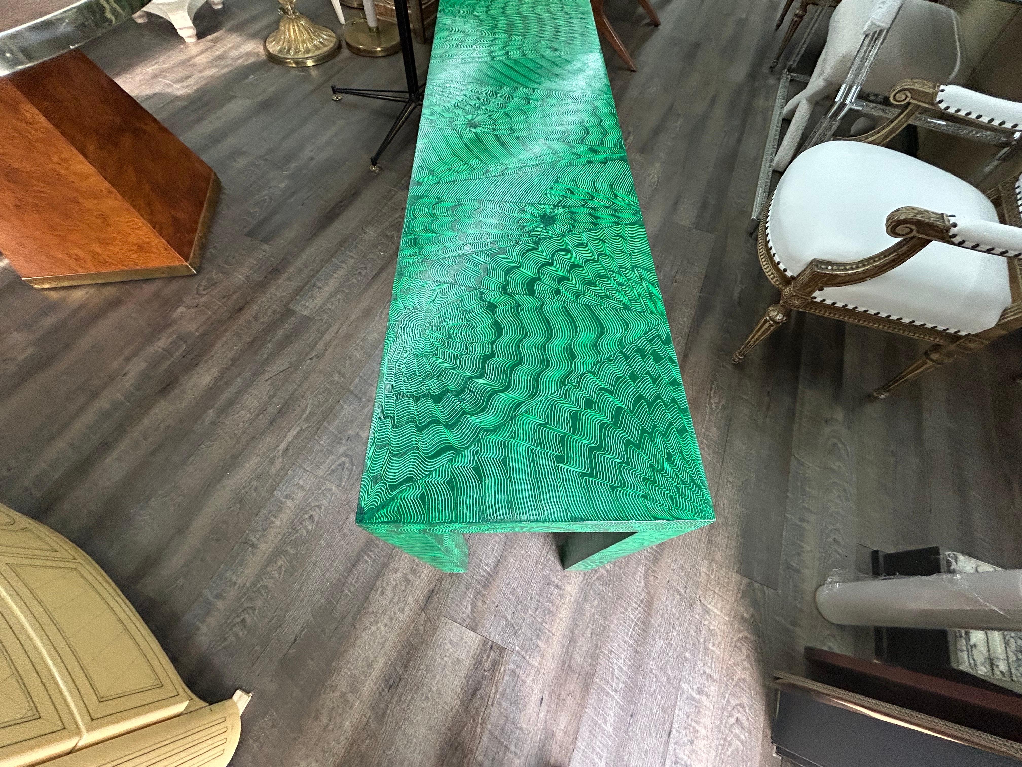 Mesa consola de malaquita sintética en venta 3