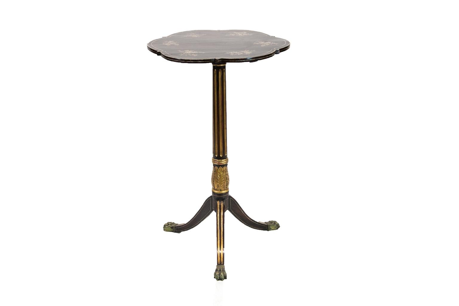Faux Painted Tripod Table In Good Condition In Wilson, NC