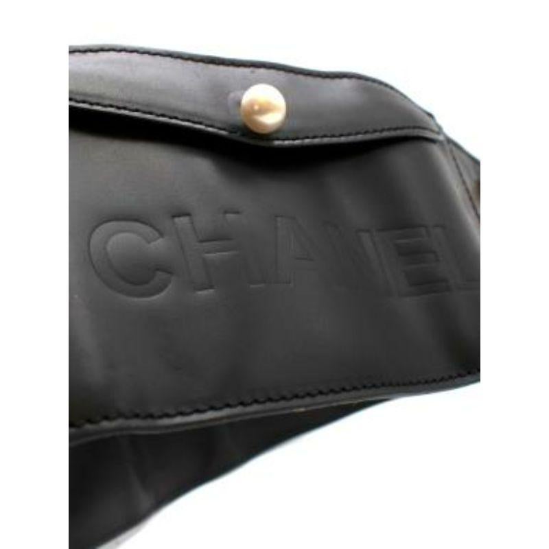 Faux Pearl Black Leather Logo Waist Belt For Sale 1