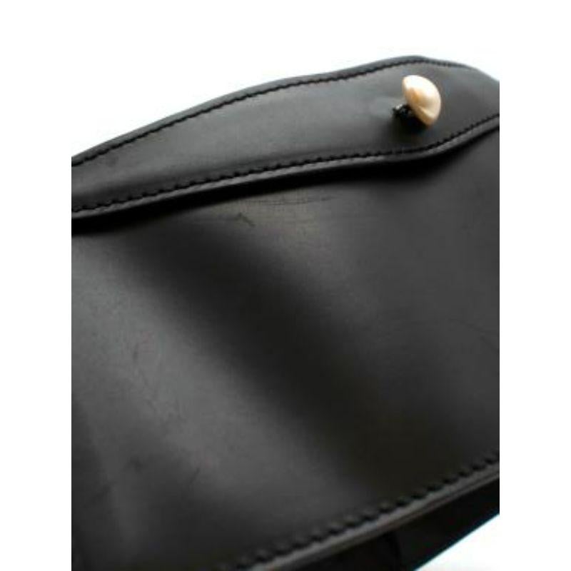 Faux Pearl Black Leather Logo Waist Belt For Sale 2