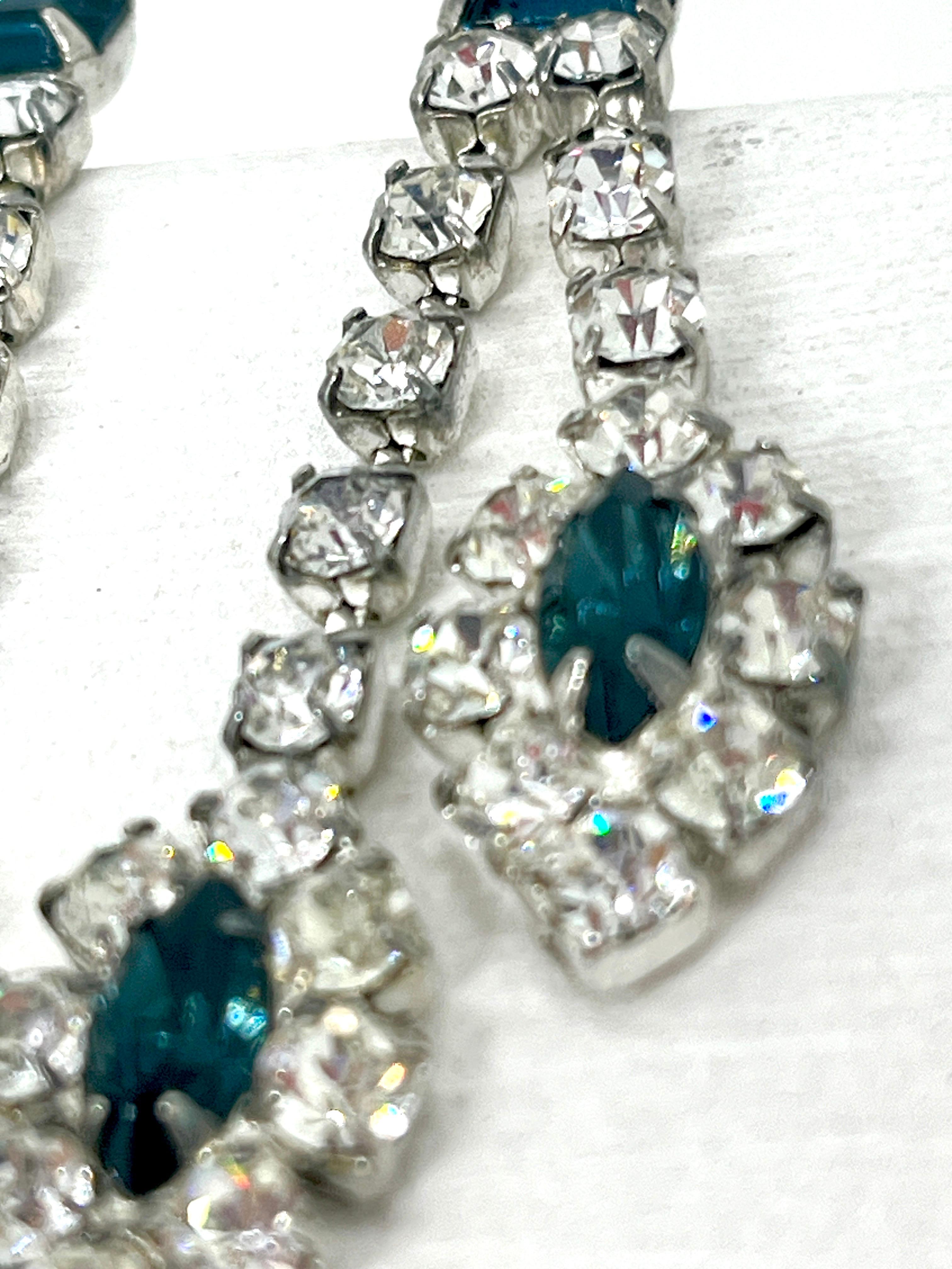 Pendants d'oreilles Ellipse CZ à double rang en faux saphir marquise en vente 3