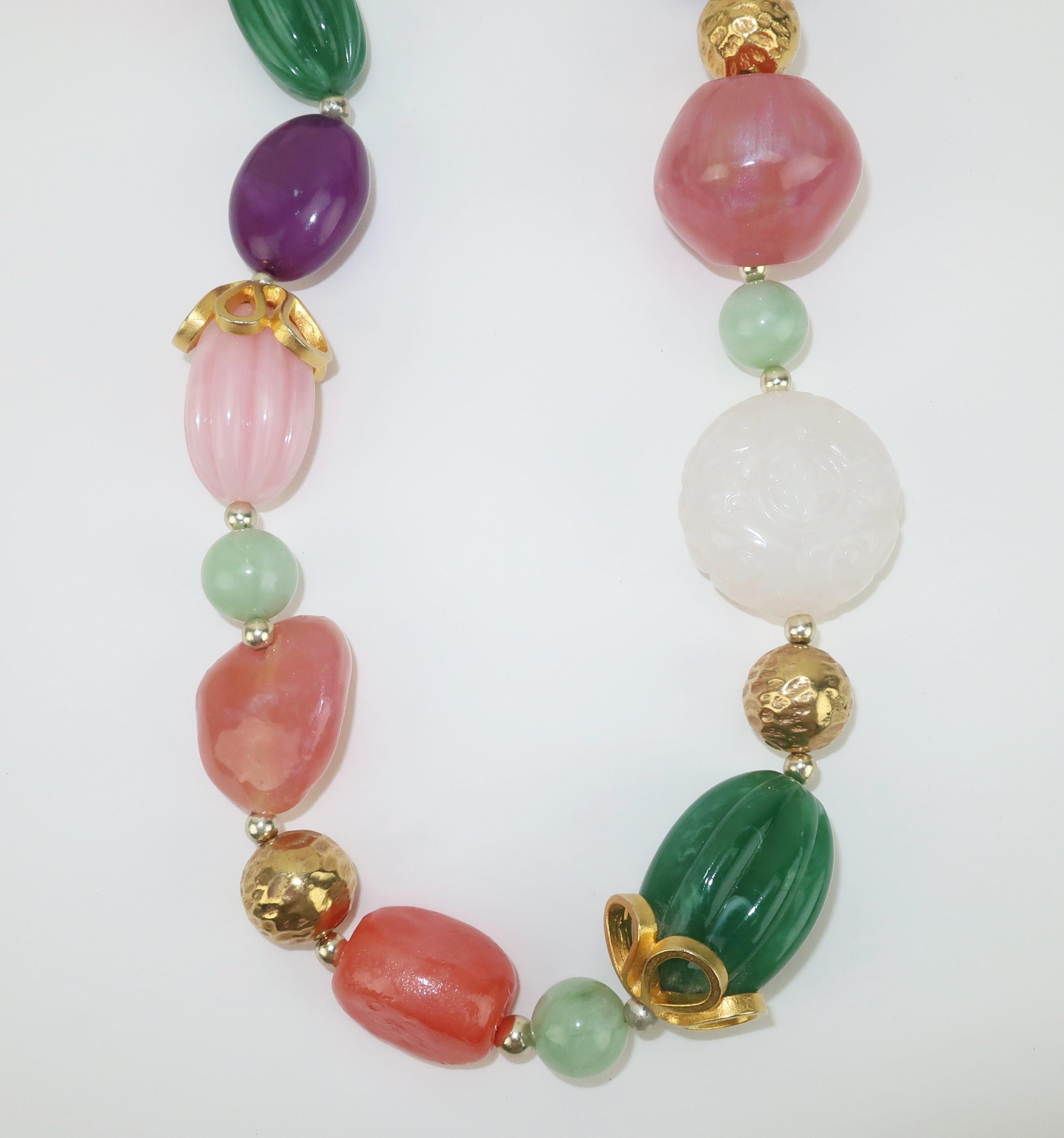 Women's Faux Semi Precious Stone Resin Necklace, 1980's For Sale