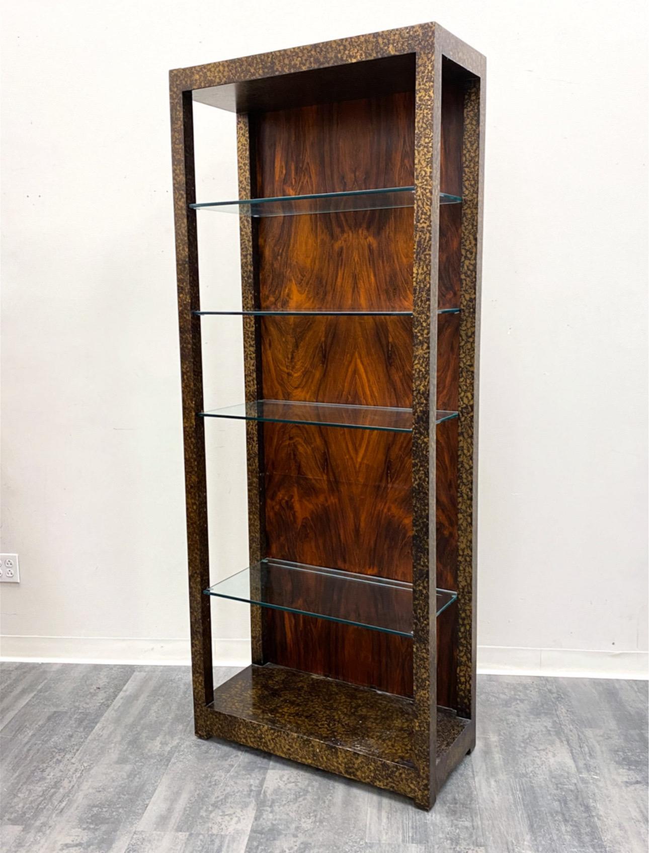 Americano Etageres in finta tartaruga e palissandro' di John Widdicomb, circa 1970 in vendita