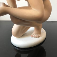 Favaro Cecchetto Mid-Century Modern Italian Ceramic Woman Statue, circa 1950
