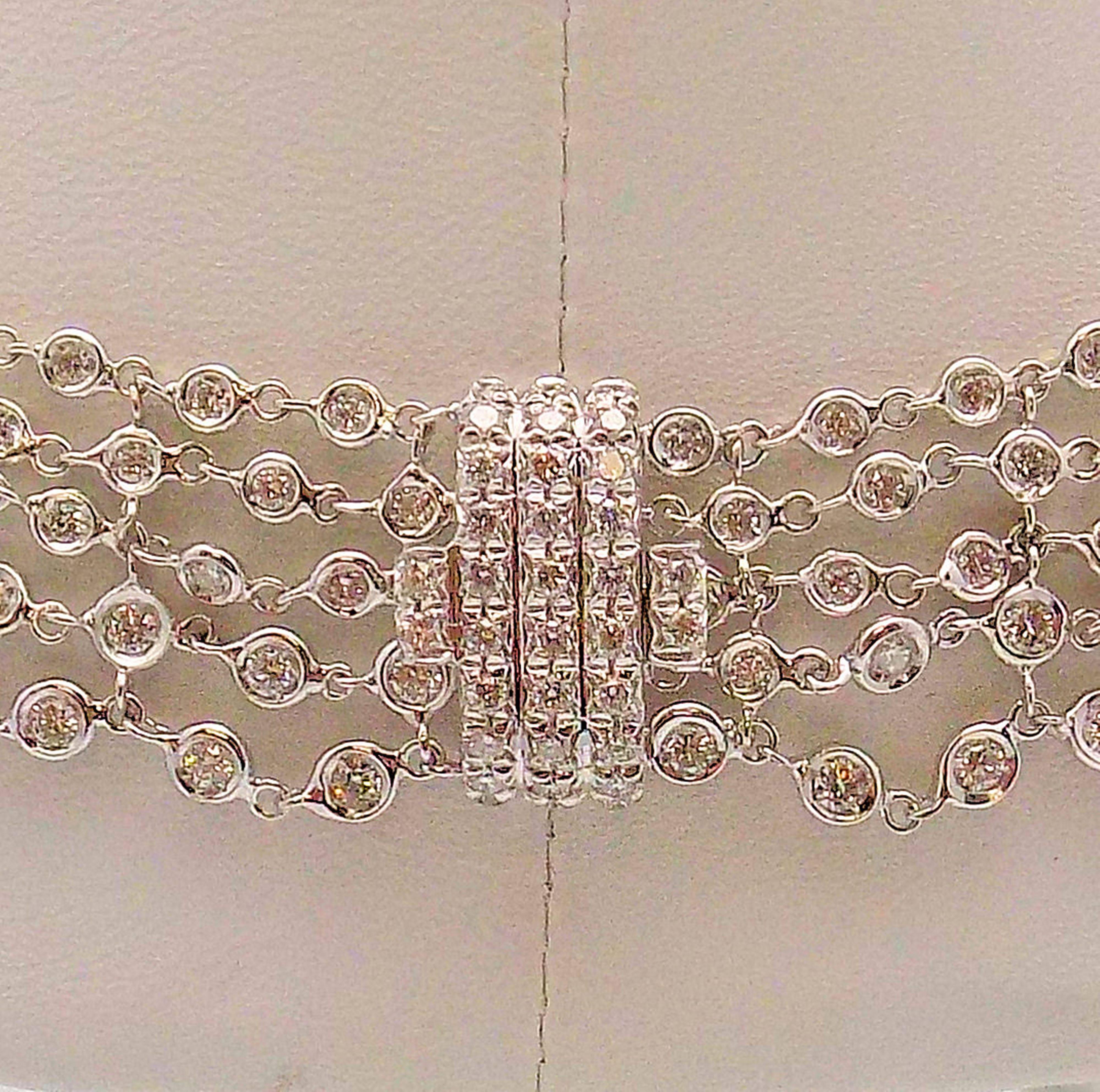 Favero Five-Row Diamond Necklace in 18 Karat White Gold For Sale 3