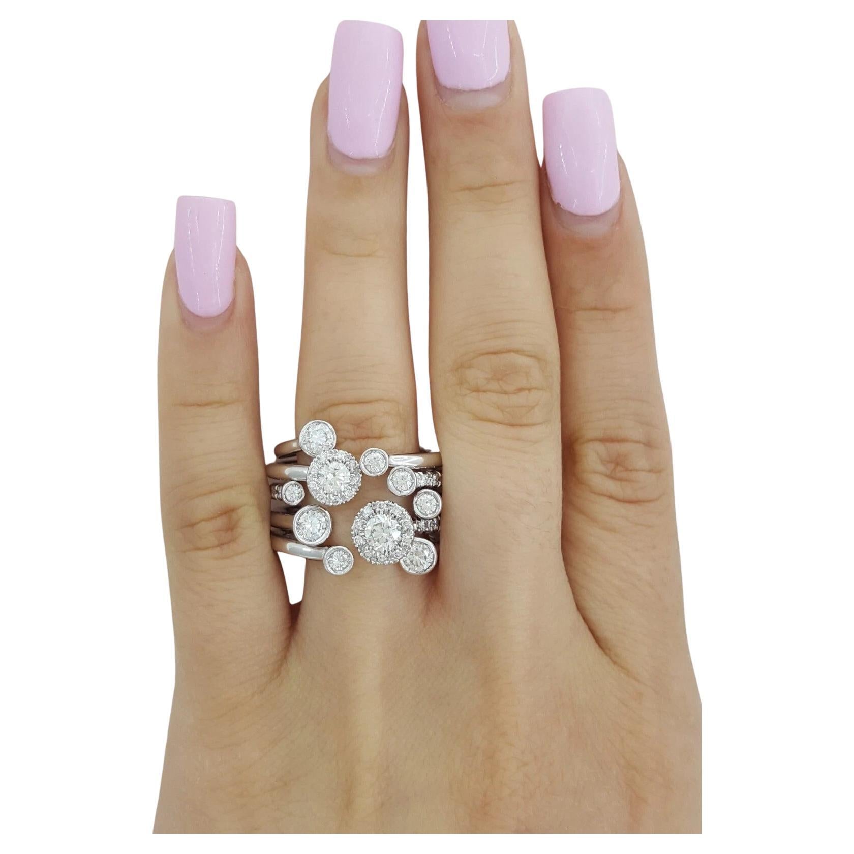 Favero Calla Collection Diamond Halo Statement Ring  1.8ct  18K Weißgold

Kühn, raffiniert und unbestreitbar luxuriös - dieser Halo-Ring der Favero Calla Collection ist ein eindrucksvolles Beispiel für italienische Handwerkskunst und zeitlose