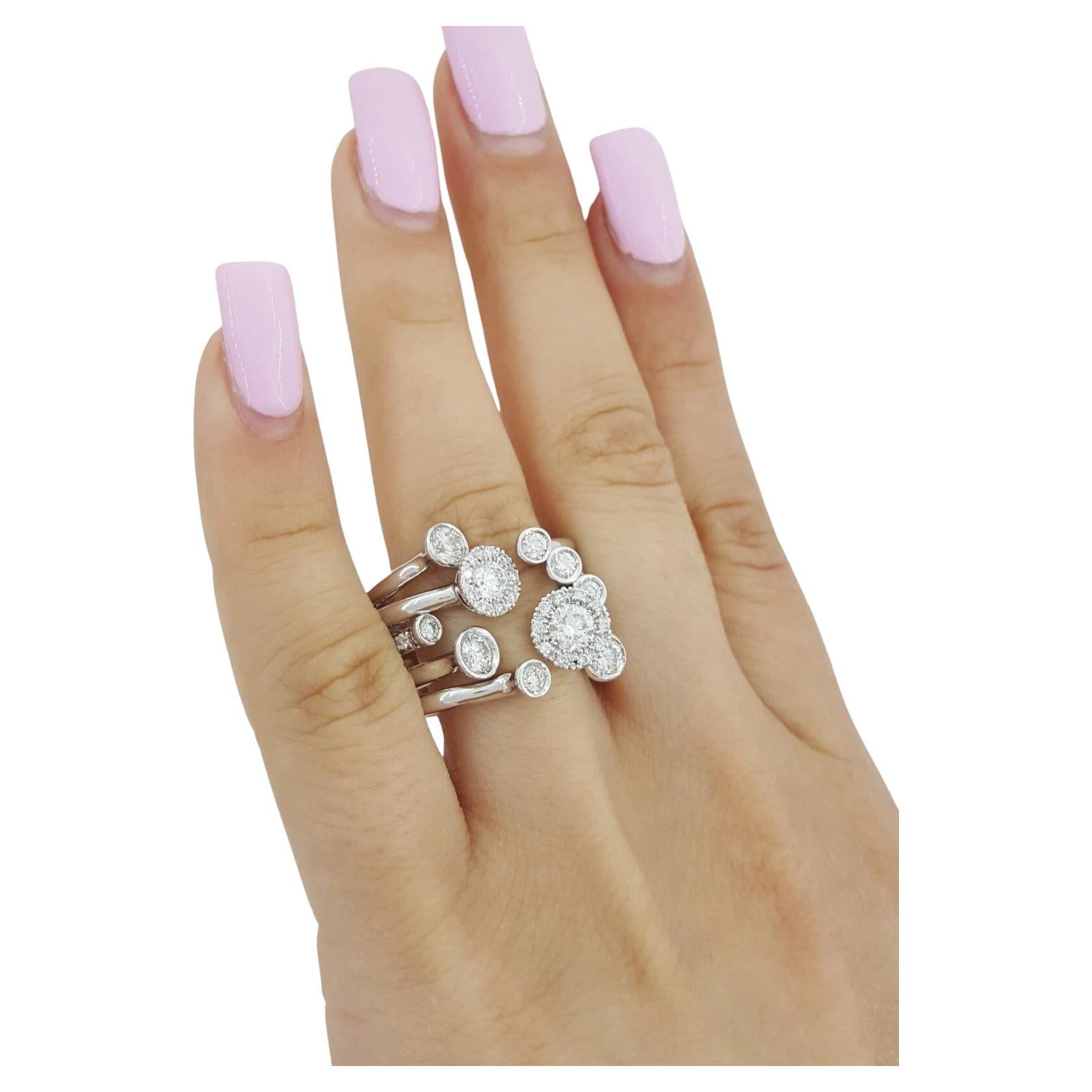 Favero Calla Collection Diamond Halo Statement Ring  1.8ct für Damen oder Herren im Angebot