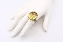 Favero Italy Bague cocktail surdimensionne en or 18 carats avec topaze verte et diamants 38,08 carats