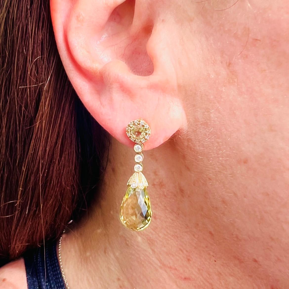 Favero Quartz & Diamond 18Kt Earrings In Excellent Condition For Sale In San Francisco, CA