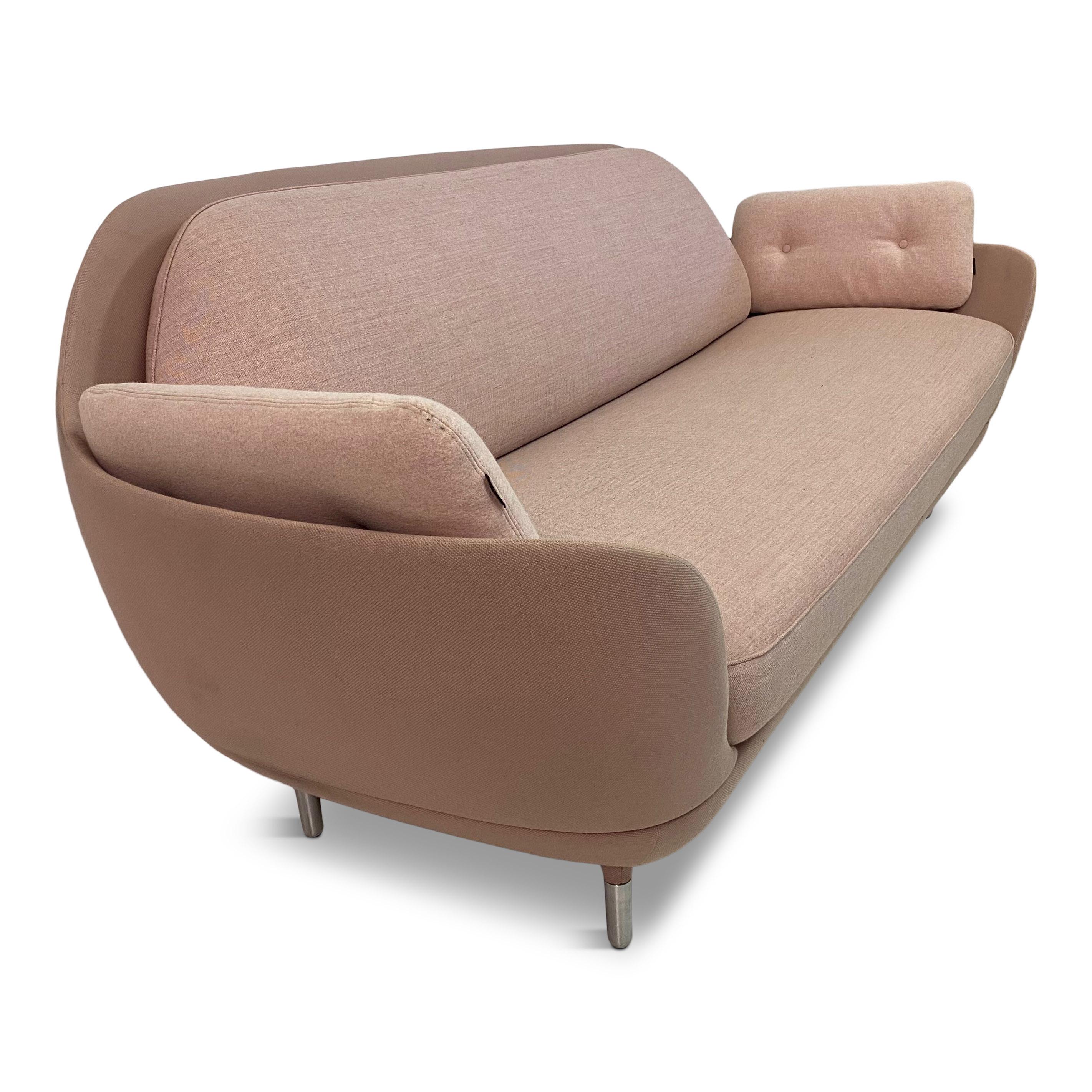 Favn Sofa by Jaime Hayon for Fritz Hansen in Pink 3