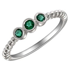 Favorite 18 Karat White Gold and Emerald Daily Wear Ring