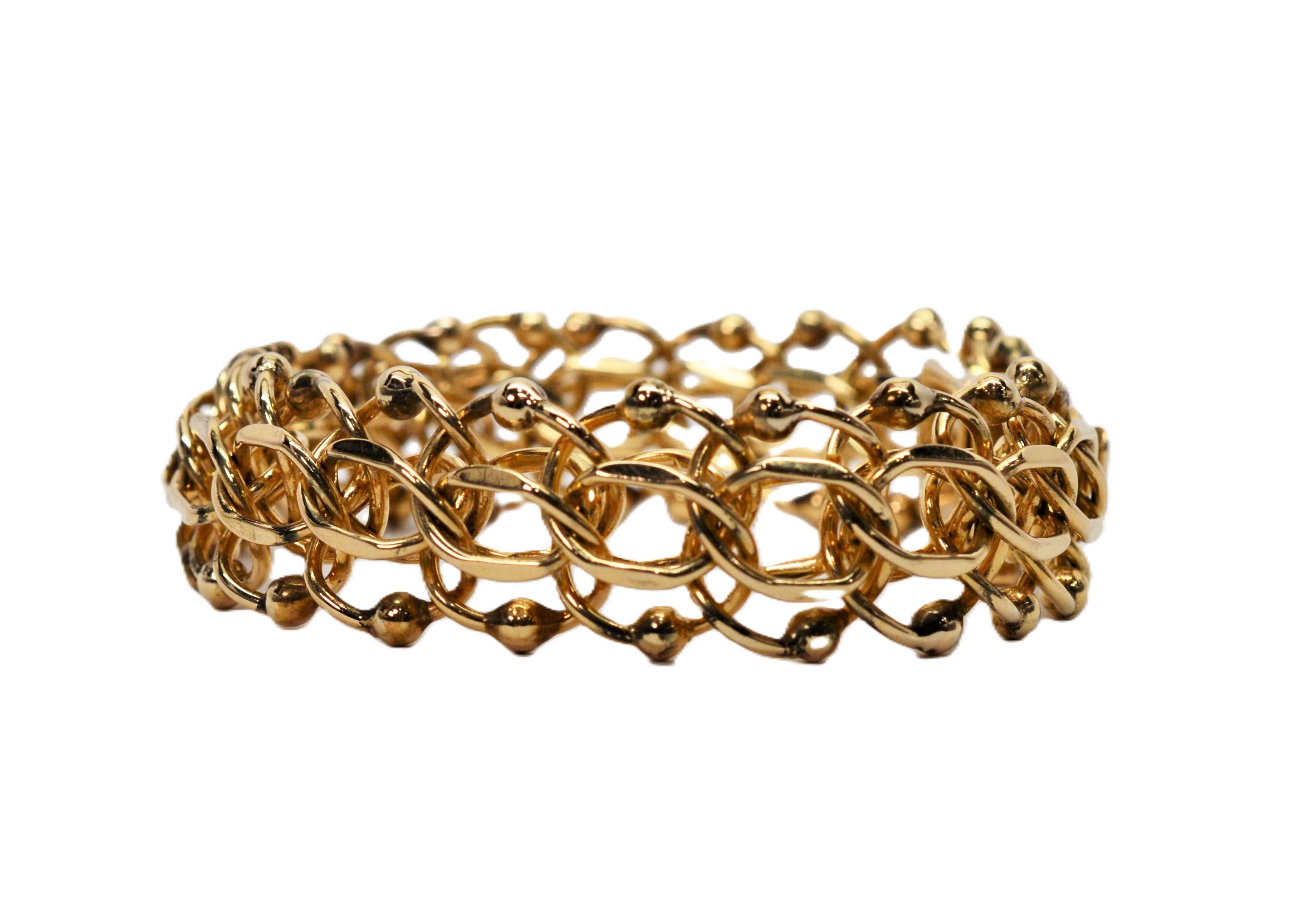 Favorite Multi Link Chain 14 Karat Yellow Gold Retro Style Bracelet In Excellent Condition For Sale In Mount Kisco, NY