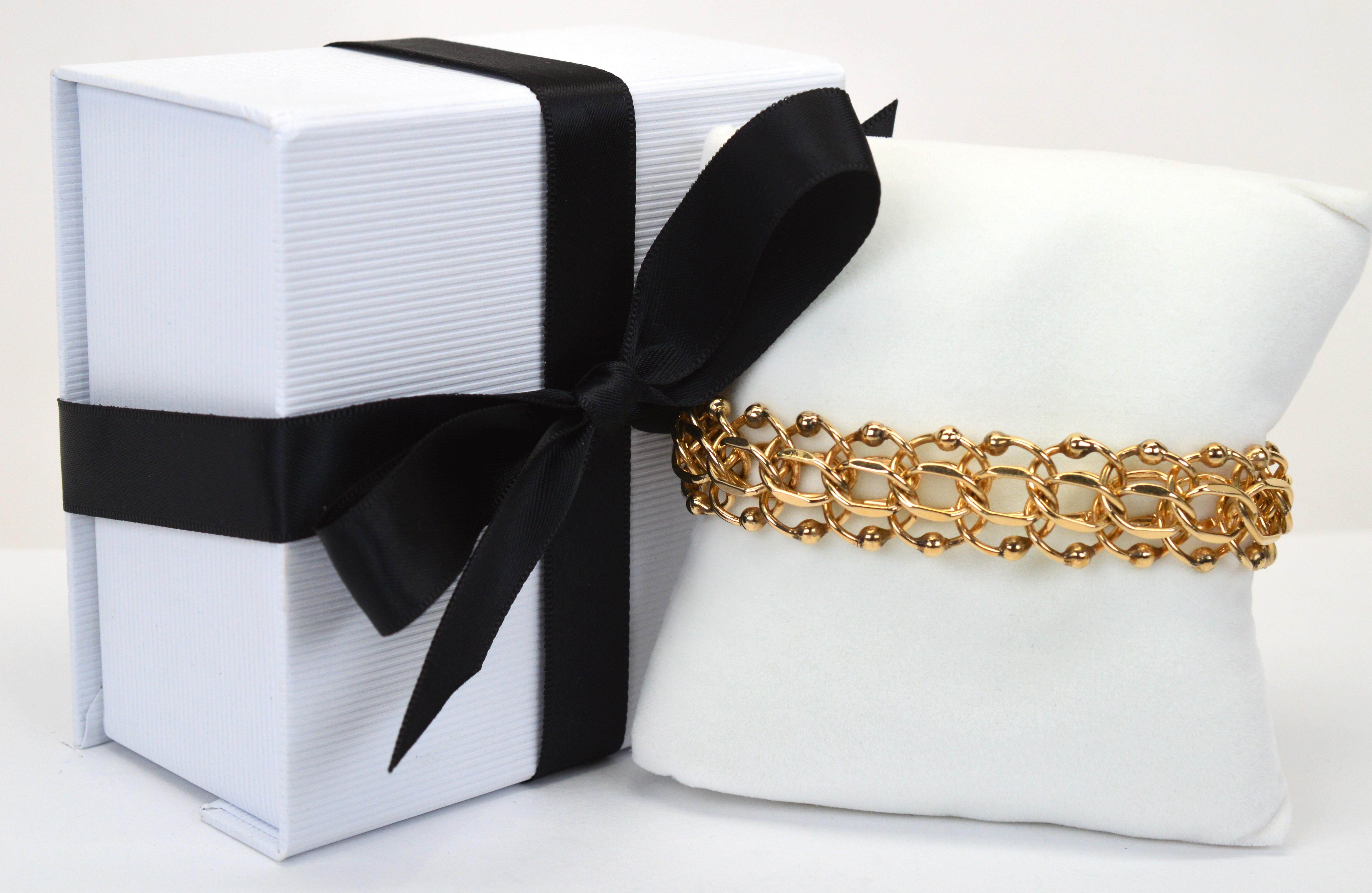 Favorite Multi Link Chain 14 Karat Yellow Gold Retro Style Bracelet For Sale 6
