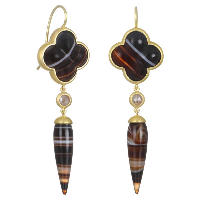 18-Karat Gold, Diamond and Banded Agate Clover Drop Earrings, 2020