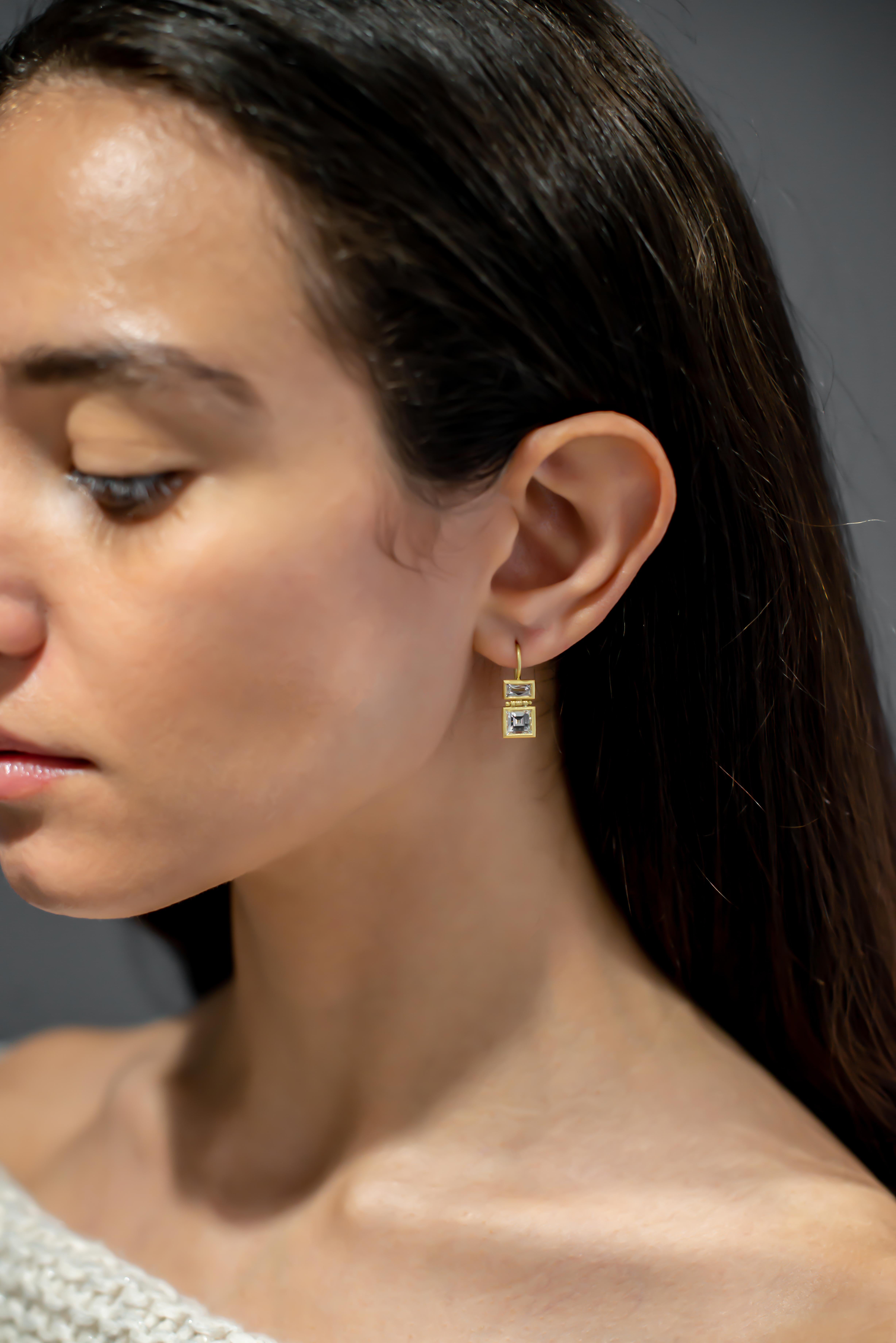 18 Karat Gold Doppel-Diamant-Tropfen-Ohrringe von Faye Kim (Zeitgenössisch) im Angebot