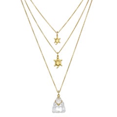 Pendentif Faye Kim en or 18 carats en forme de tortue avec des yeux en diamant