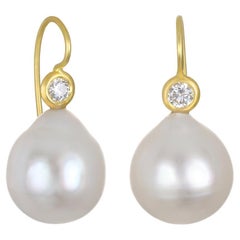 Weiße Südseeperlen-Tropfen-Ohrringe, 18 Karat Gold und Diamanten, Kim