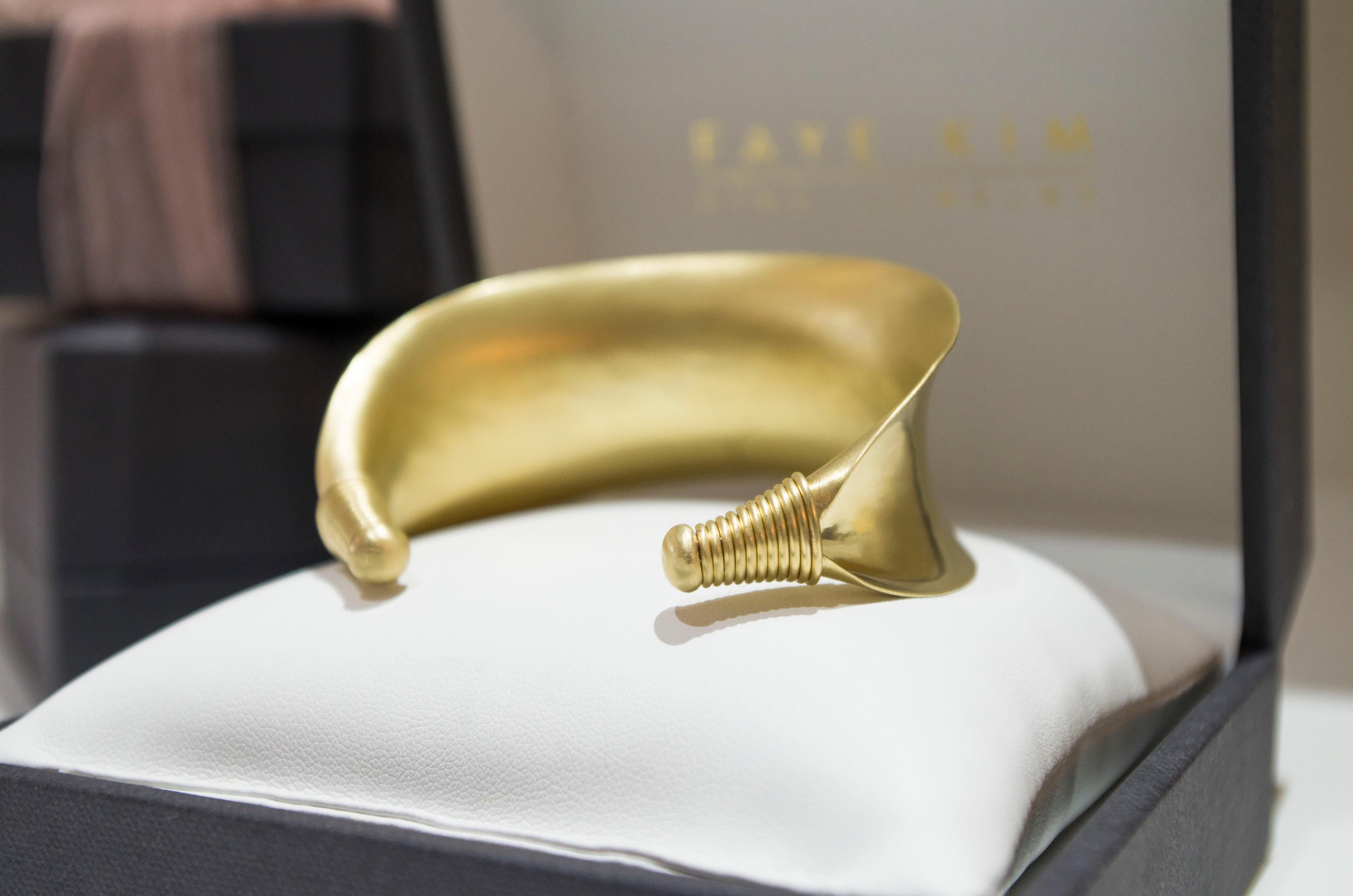 Faye Kim 18 Karat Gold Anticlastic Cuff Bracelet  For Sale 1