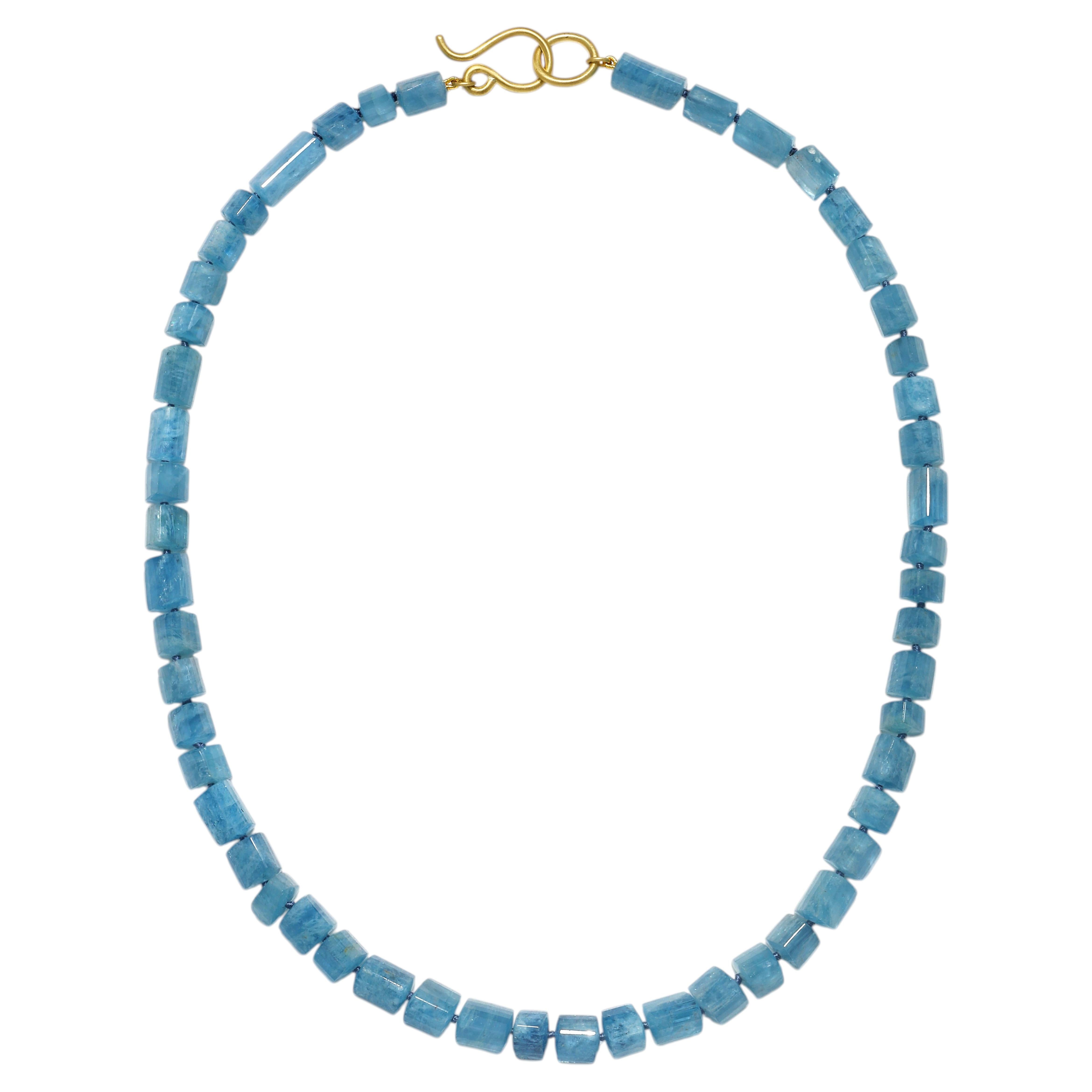 Collana di Faye Kim in oro 18 carati con perline di cristallo acquamarina