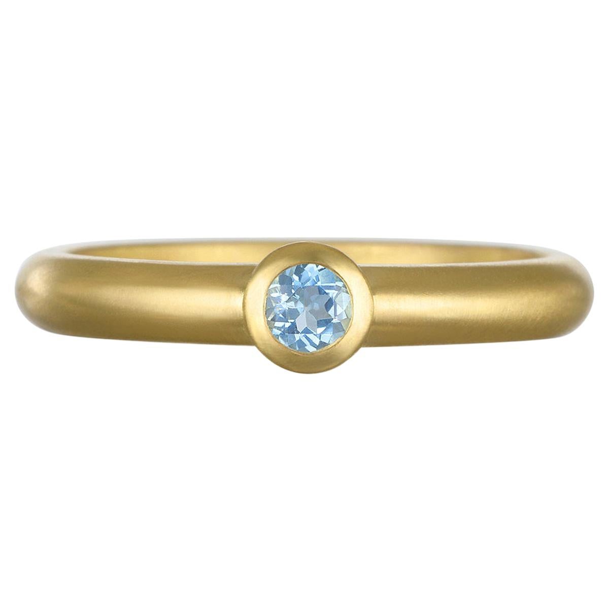 Faye Kim 18 Karat Gold Aquamarine Stack Ring For Sale