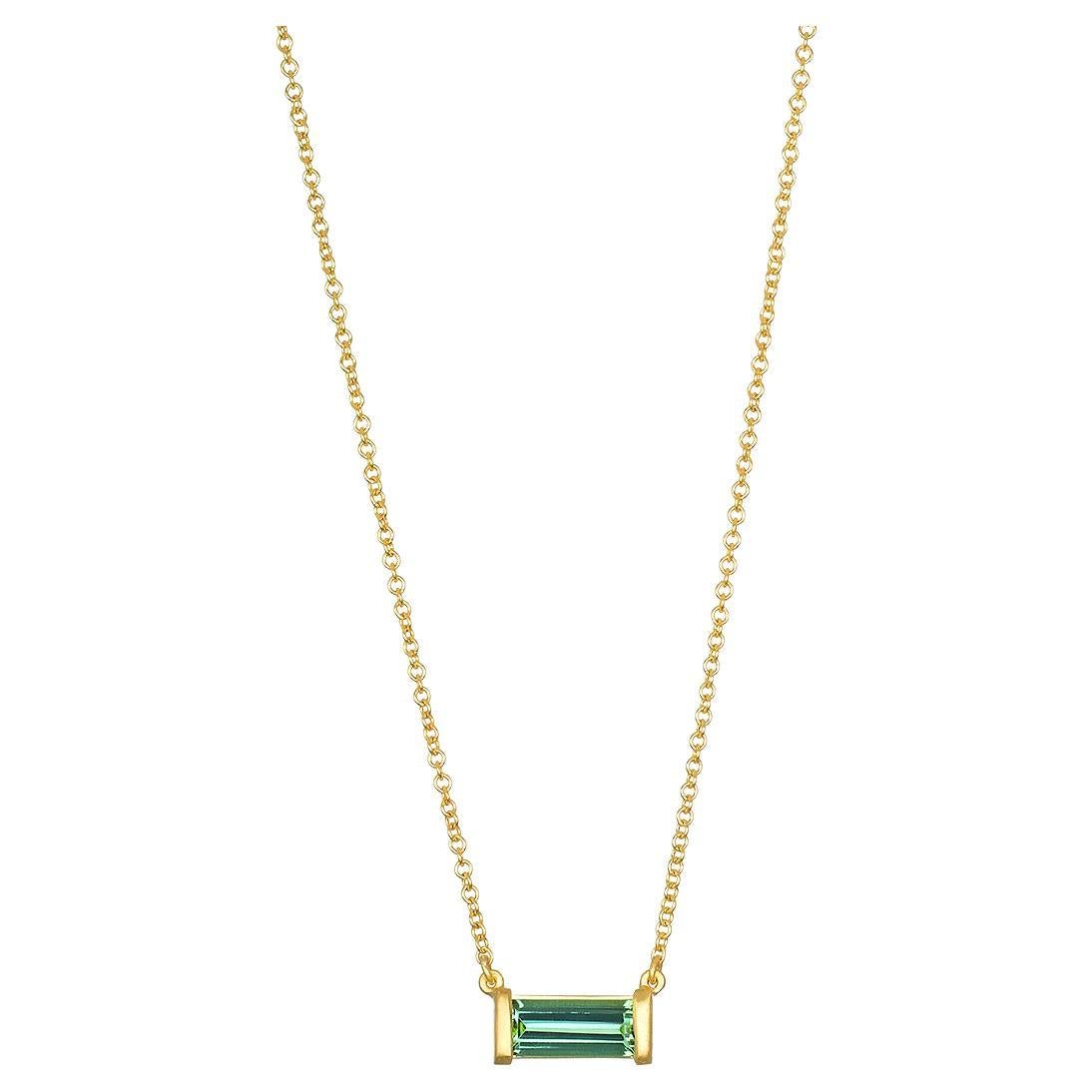 French Cut Faye Kim 18 Karat Gold Bar Set Green Tourmaline Necklace For Sale