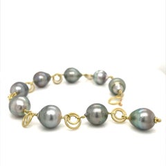Faye Kim 18 Karat Gold Black Tahitian Pearl Gold Link Bracelet