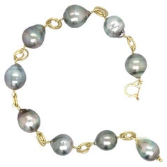 Faye Kim 18 Karat Gold Black Tahitian Pearl Gold Link Bracelet