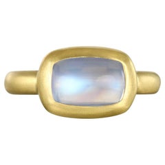 Faye Kim 18 Karat Gold Blue Moonstone Cushion Bezel Ring - 2.82 cts
