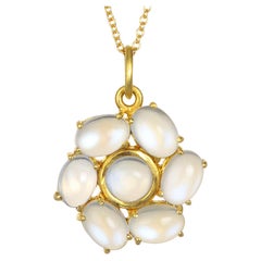 Faye Kim 18 Karat Gold Ceylon Moonstone Daisy Gold Pendant