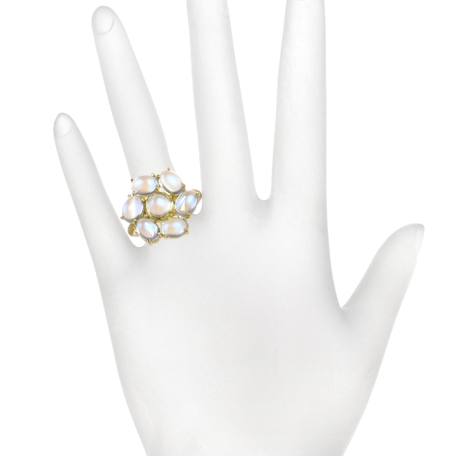 Faye Kim 18 Karat Gold Ceylon Moonstone Daisy Ring In New Condition For Sale In Westport, CT