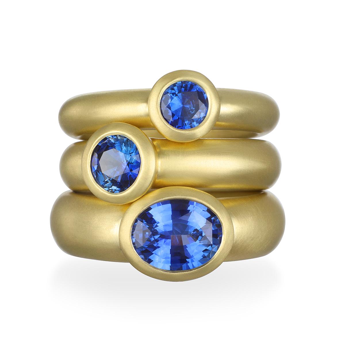18 Karat Gold Ceylon Saphir Lünette-Ring von Kim (Zeitgenössisch) im Angebot