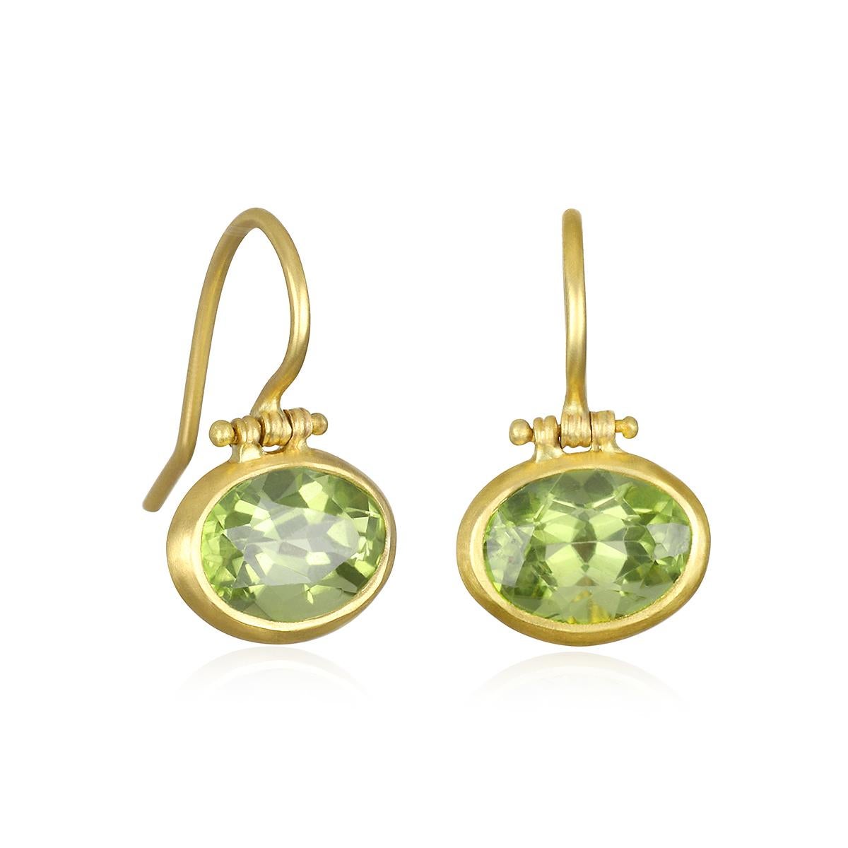 Faye Kim 18 Karat Gold Citrine Hinge Earrings In New Condition For Sale In Darien, CT
