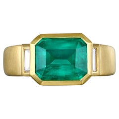 Faye Kim 18 Karat Gold Colombian Emerald and Diamond Ring