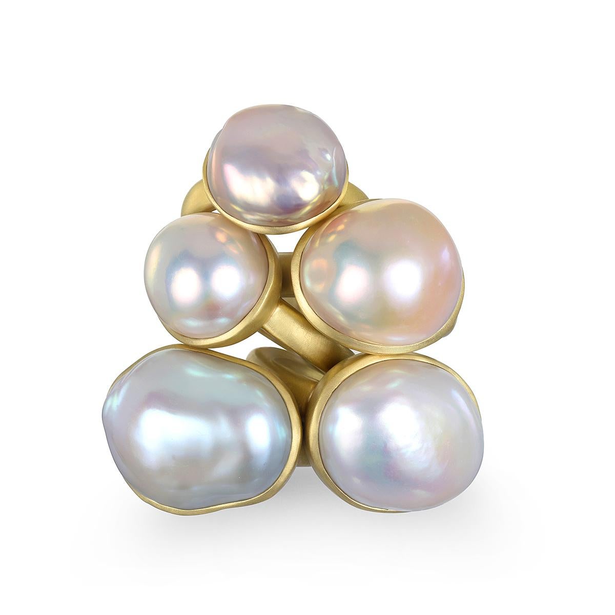 Women's or Men's Faye Kim 18 Karat Gold Cream Baroque Freshwater Pearl Ring For Sale