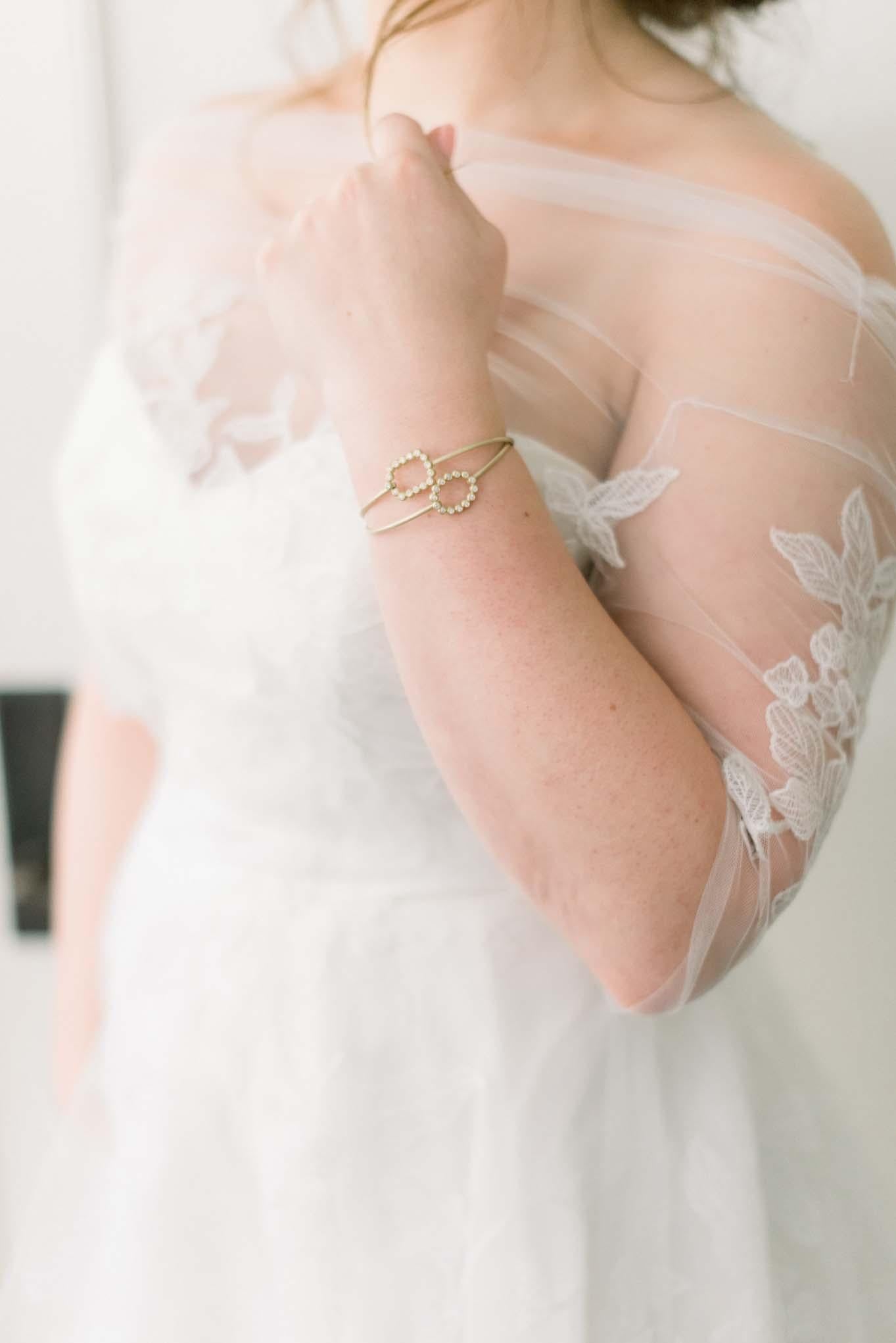 Cushion Cut Faye Kim 18 Karat Gold Cushion Closure Diamond Bracelet For Sale