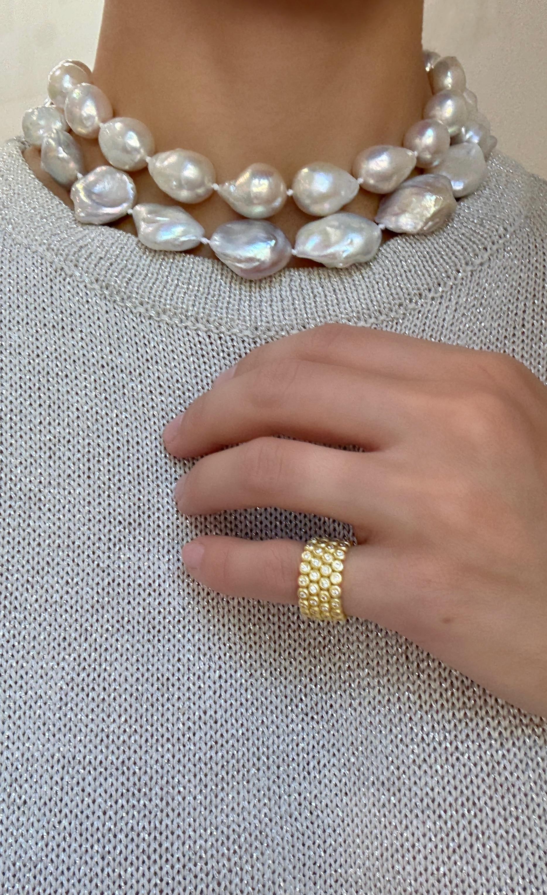 Faye Kim, oro 18 carati, anello con diamante a 4 file di sigari In condizioni Nuovo in vendita a Darien, CT