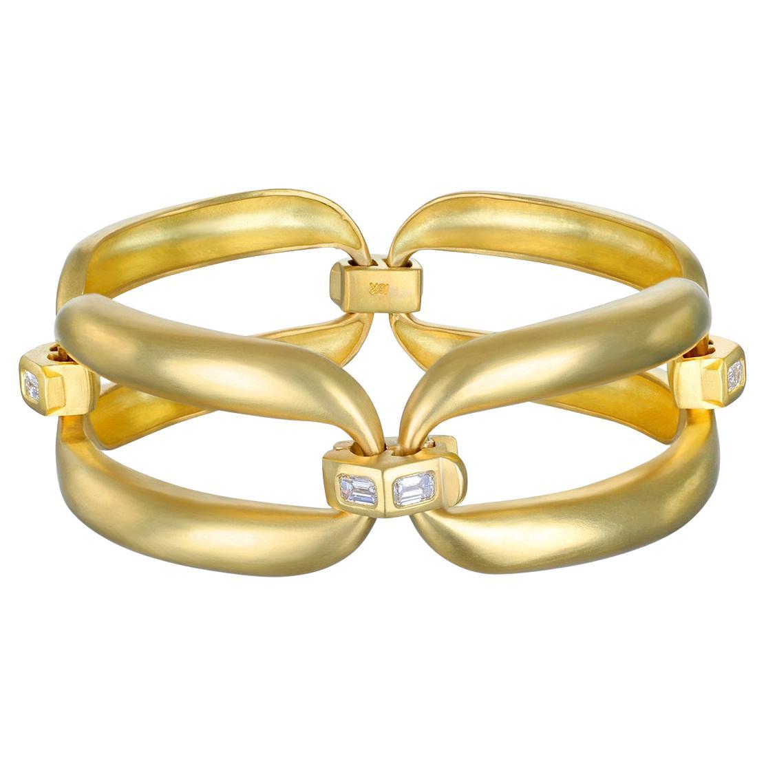 Faye Kim 18 Karat Gold Diamond Dome Link Bracelet For Sale