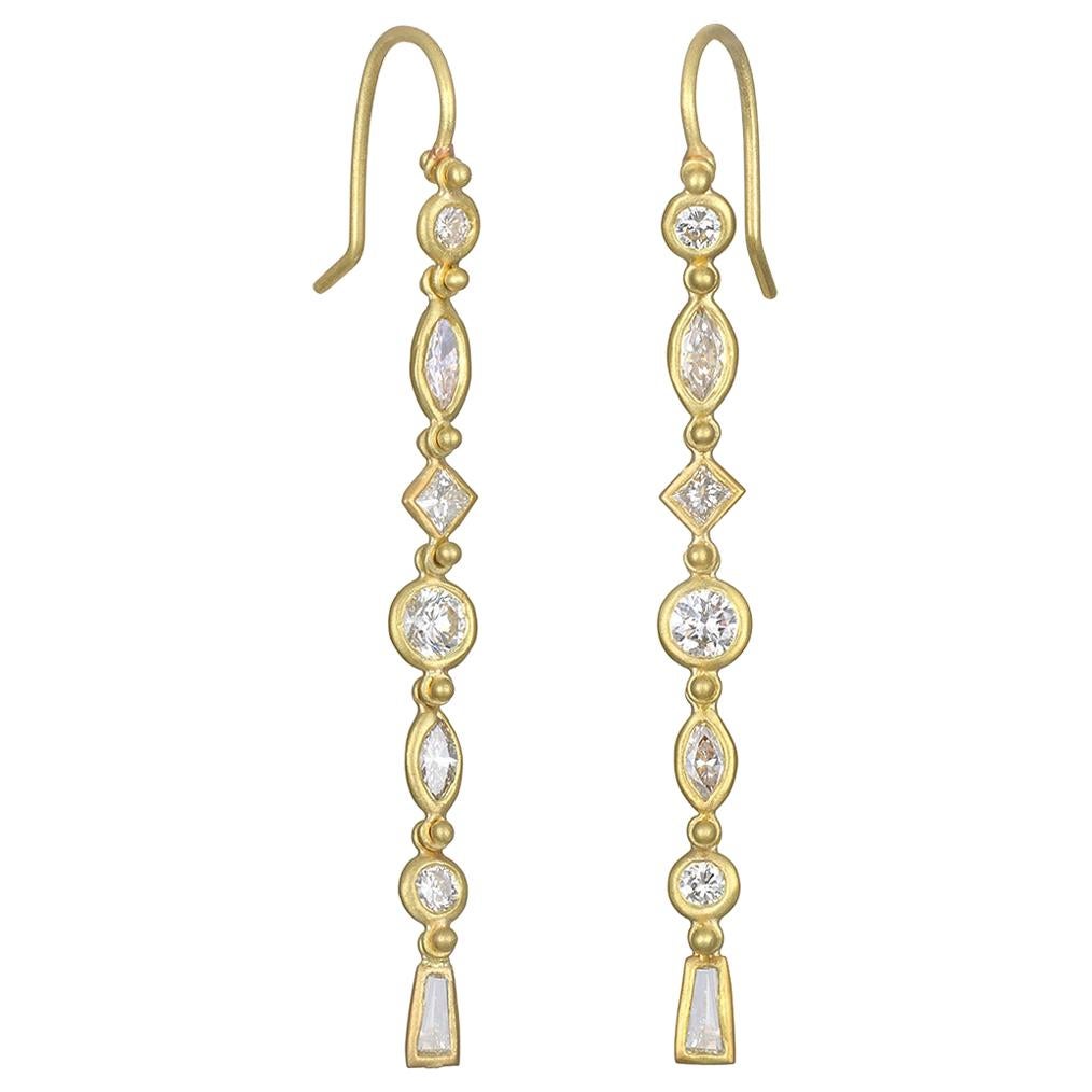 Faye Kim 18 Karat Gold Diamond Line Earrings For Sale