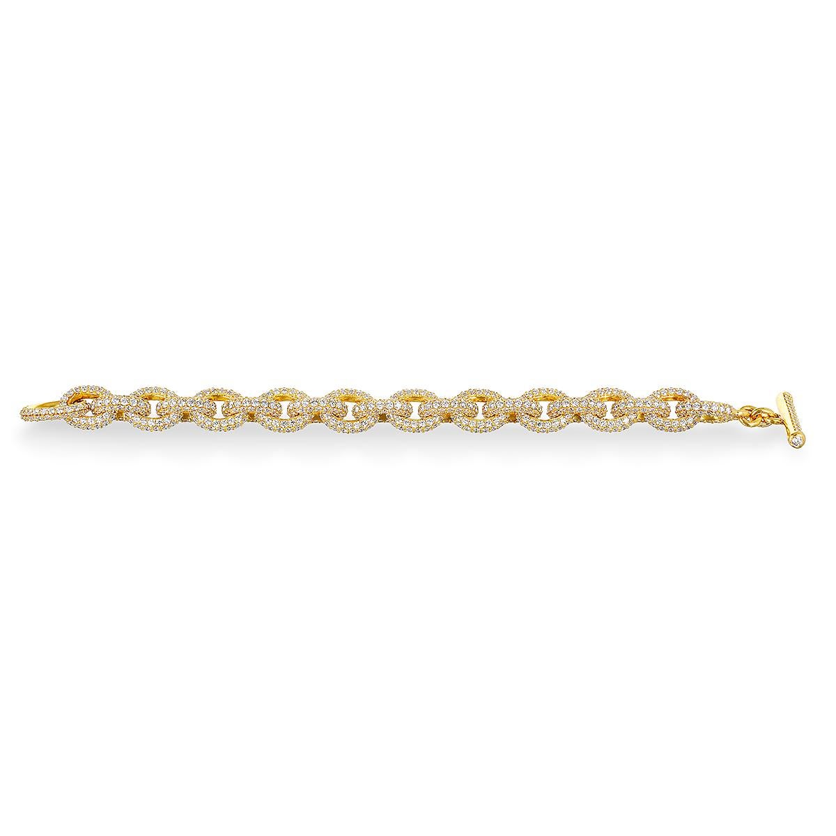 Contemporary Faye Kim 18 Karat Gold Diamond Link Bracelet with Toggle Closure For Sale