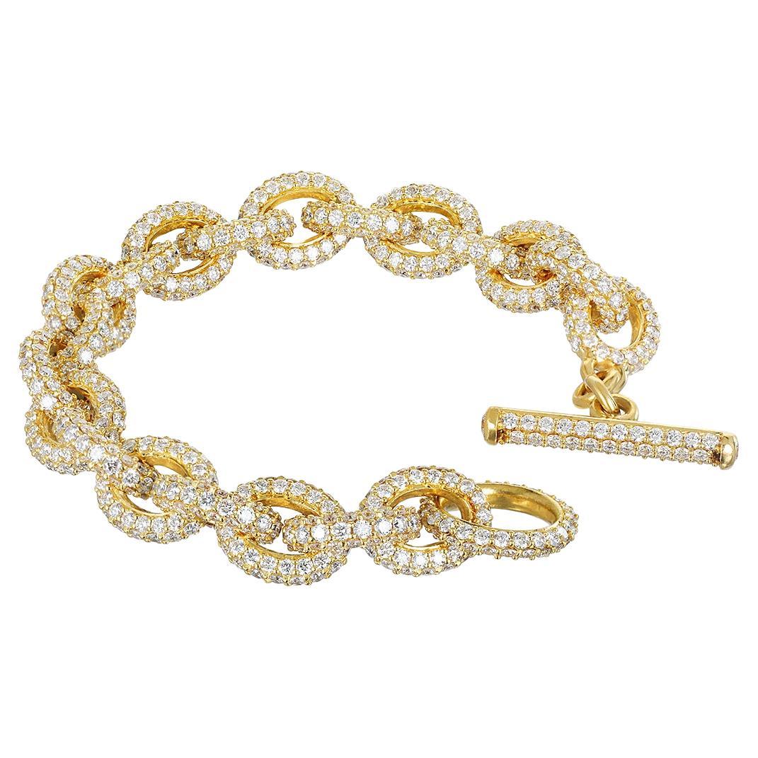 Faye Kim 18 Karat Gold Diamond Link Bracelet with Toggle Closure For Sale