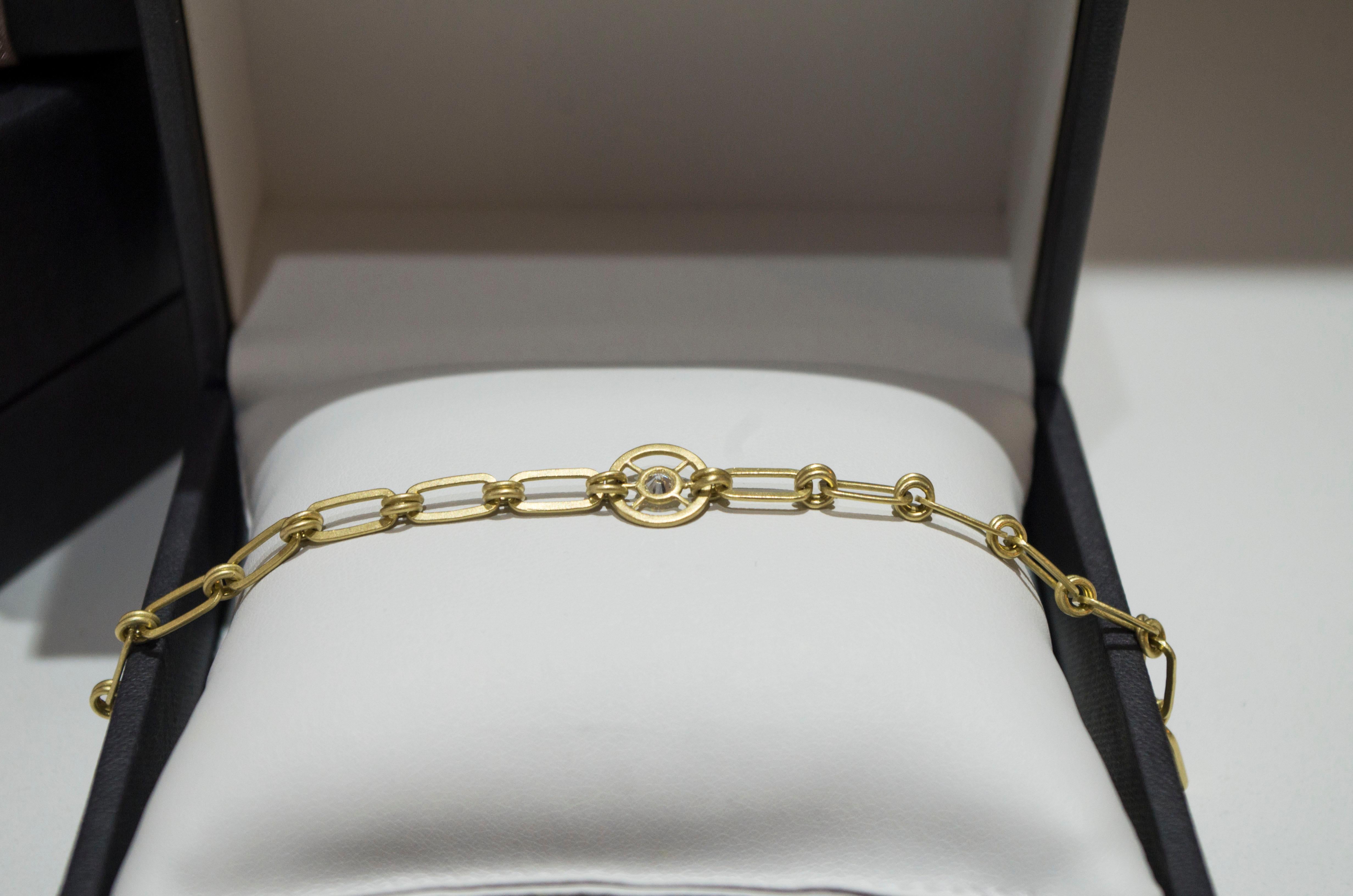 Women's Faye Kim 18 Karat Gold Diamond Paperclip Link Bracelet For Sale