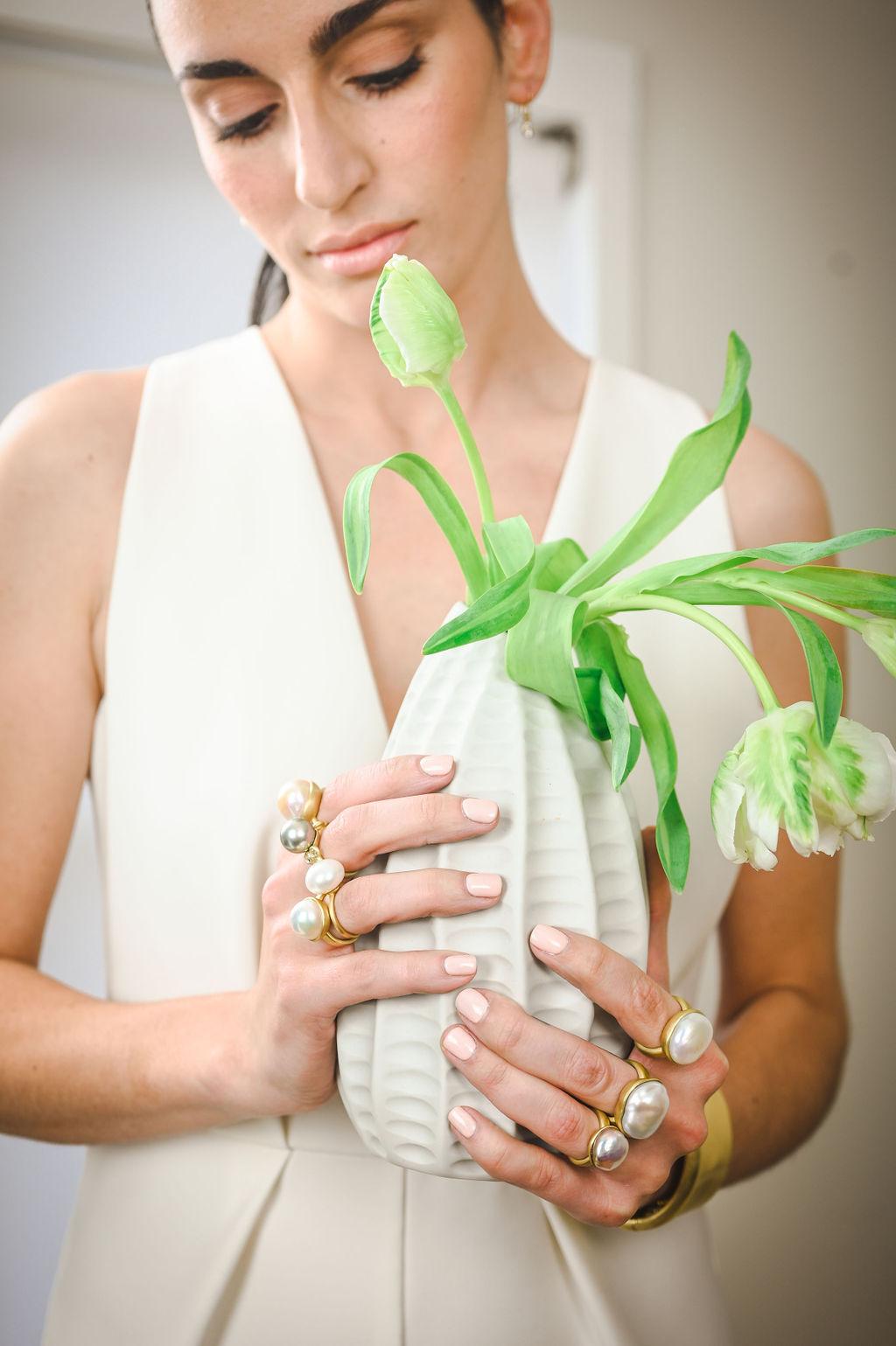 Faye Kim 18 Karat Gold Diamond Pistachio Tahitian Pearl Ring In New Condition For Sale In Darien, CT