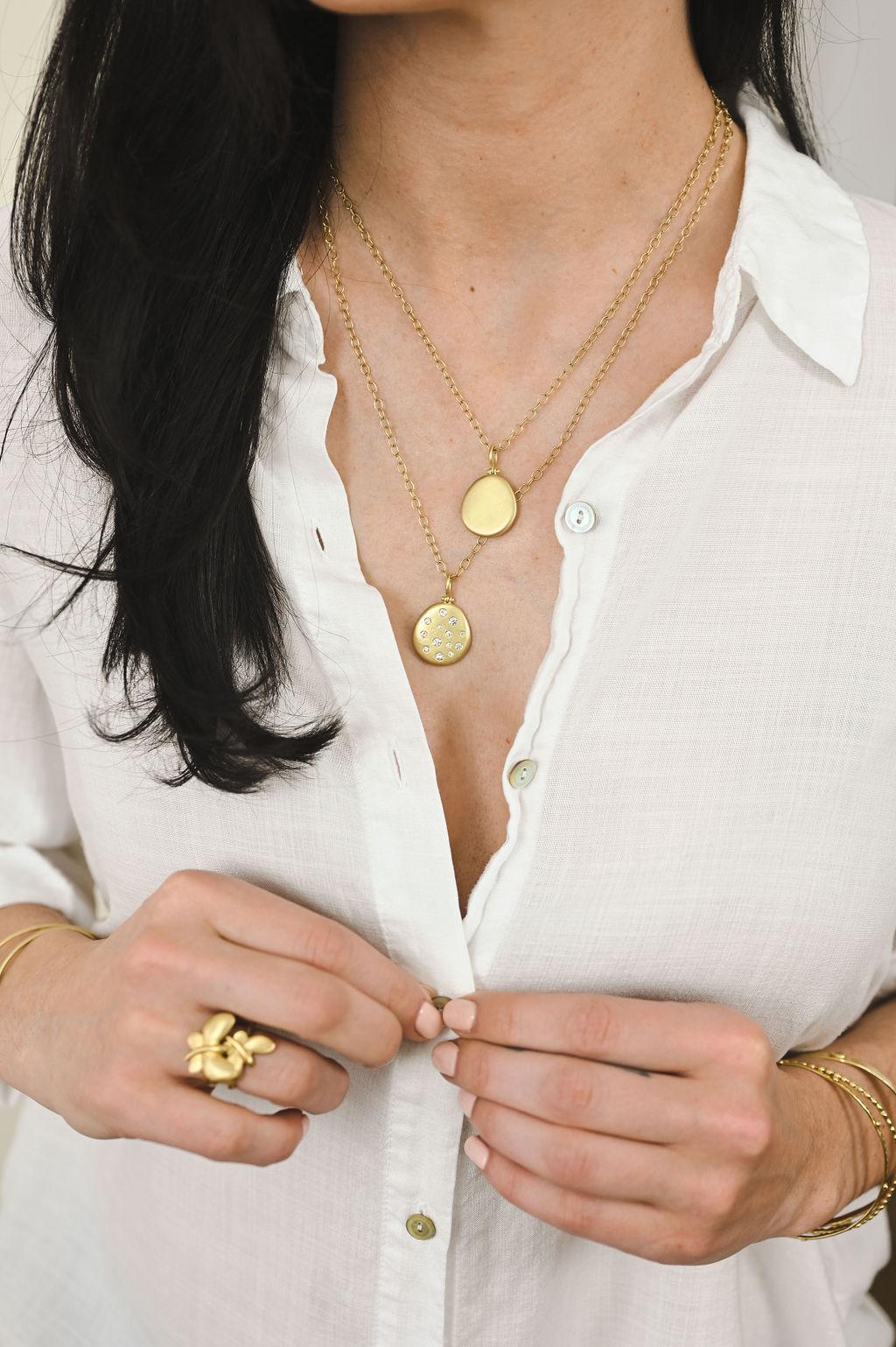 Women's or Men's Faye Kim 18 Karat Gold Diamond Studded Medium Hinged Dog Tag Necklace For Sale