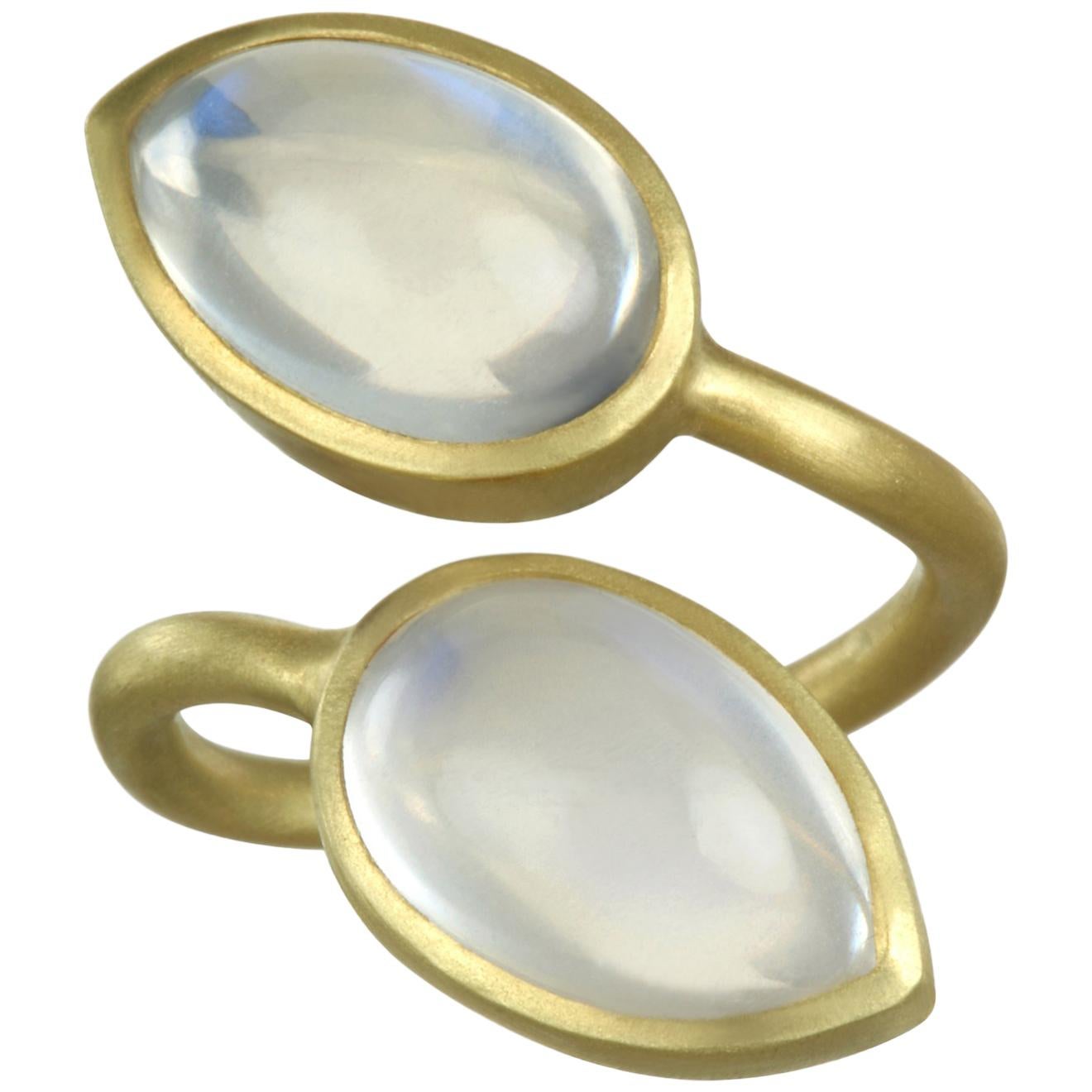 18 Karat Gold Doppelter birnenförmiger Mondstein-Lünette-Ring, Kim