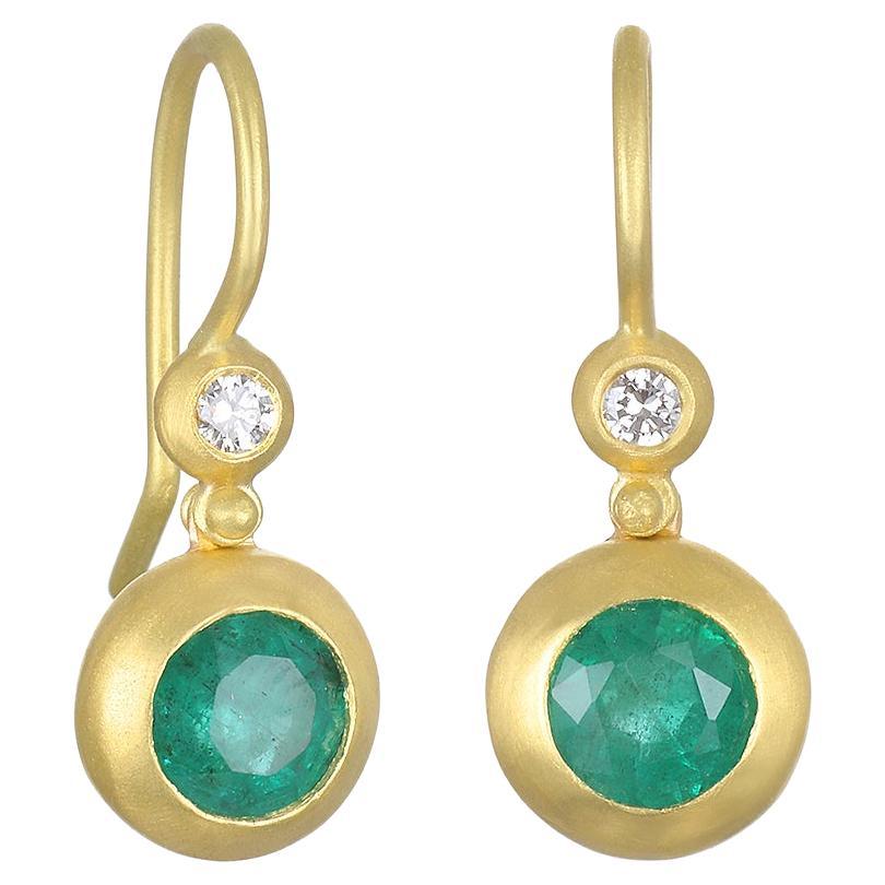 Faye Kim 18 Karat Gold Emerald and Diamond Domed Hinge Earrings For Sale