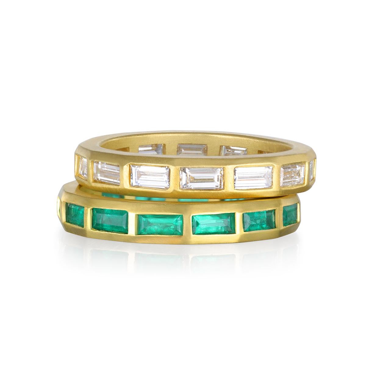 A clean, fresh, and modern take on the diamond eternity band, Faye Kim's 18 karat gold Emerald Baguette Eternity Band is perfect for stacking with other rings, and allows for many ways to wear and enjoy! 

Emeralds 1.45 Carats twt
Size: 7.75 Can be