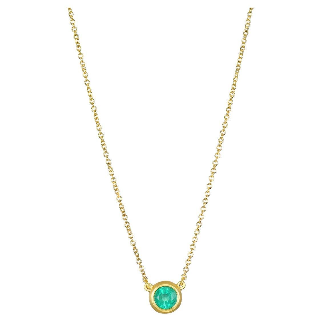 Faye Kim 18 Karat Gold Emerald Bezel Pendant Necklace For Sale
